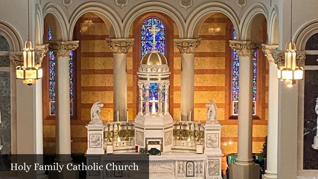 Holy Family Catholic Church - Saginaw (Michigan)