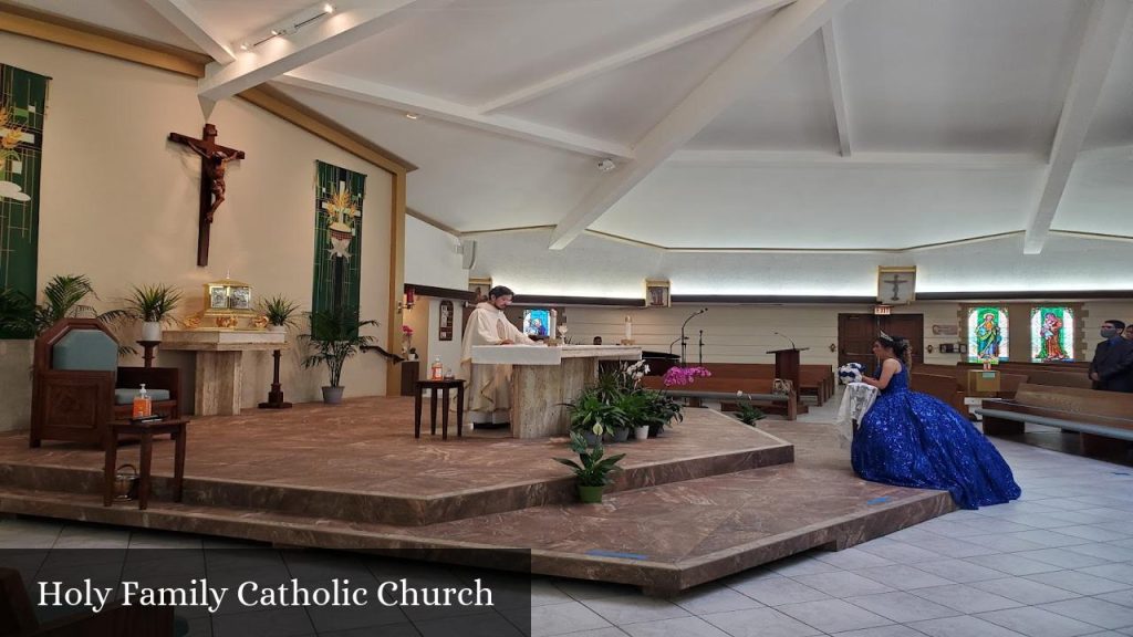 Holy Family Catholic Church - San Diego (California)