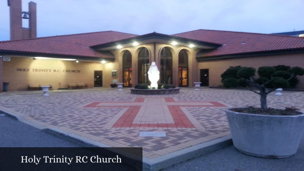 Holy Trinity Rc Church - Malba (New York)