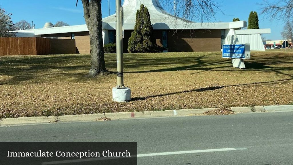 Immaculate Conception Church - Charles City (Iowa)