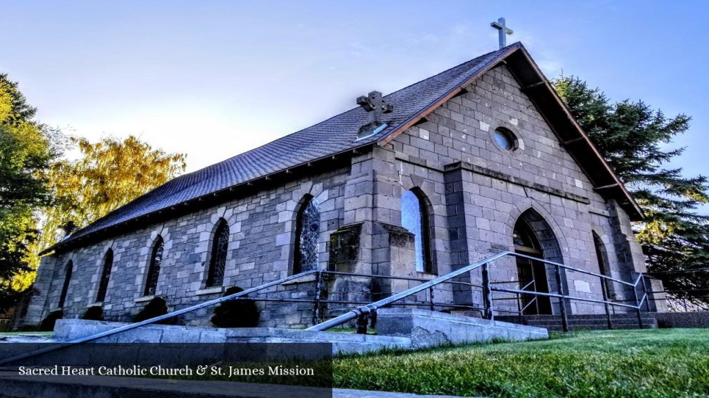 Sacred Heart Catholic Church & St. James Mission - Alturas (California)