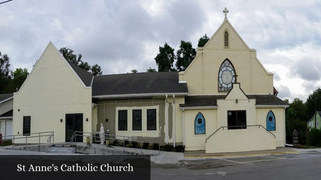 St Anne's Catholic Church - Logan (Iowa)