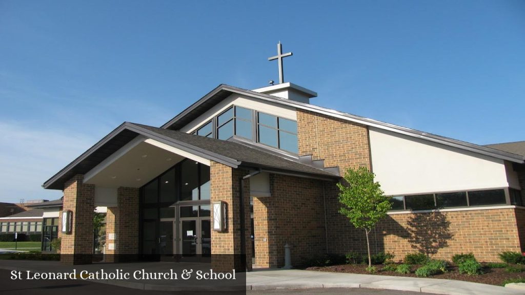 St Leonard Catholic Church & School - Muskego (Wisconsin)
