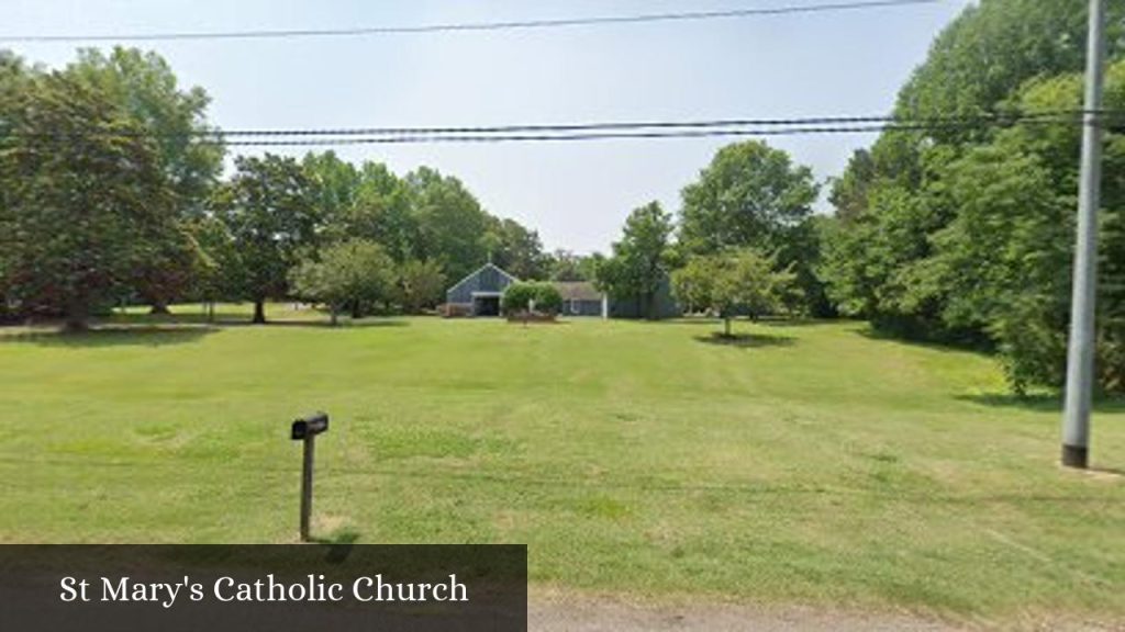 St Mary's Catholic Church - Bolivar (Tennessee)