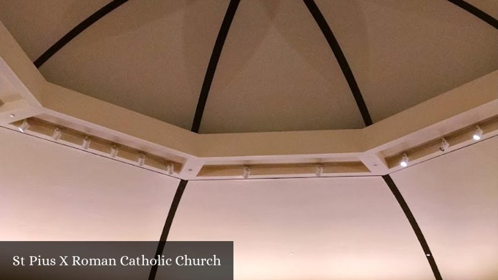St Pius X Roman Catholic Church - Old Tappan (New Jersey)