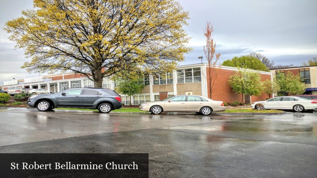 St Robert Bellarmine Church - St Charles (Missouri)